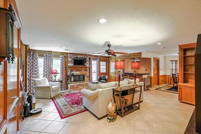 5527 Glenmere Lane, Spring, TX 77379