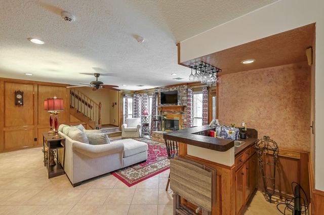 5527 Glenmere Lane, Spring, TX 77379