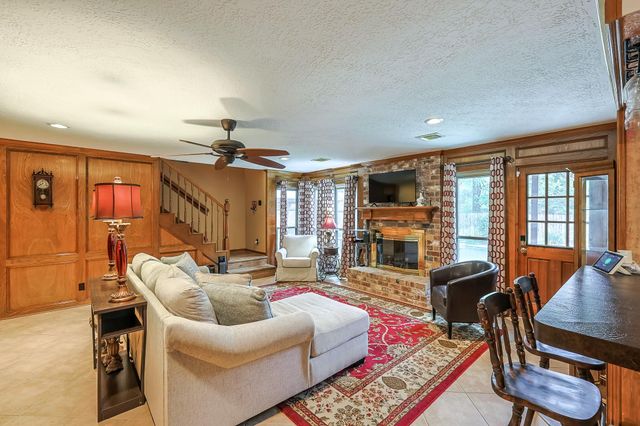 5527 Glenmere Lane, Spring, TX 77379