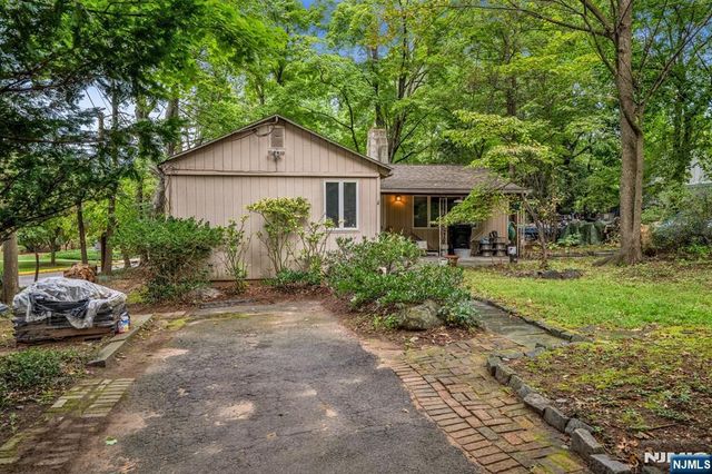 445 Paramus Road, Paramus, NJ 07652