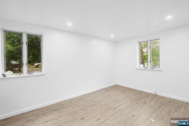 445 Paramus Road, Paramus, NJ 07652