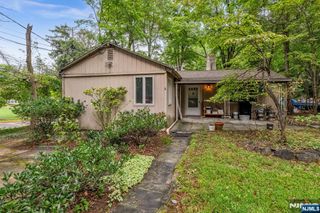 445 Paramus Road, Paramus, NJ 07652