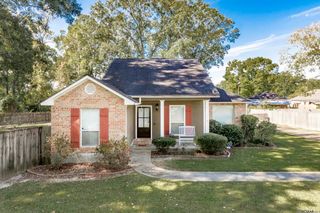 3215 White Oak St, Zachary, LA 70791