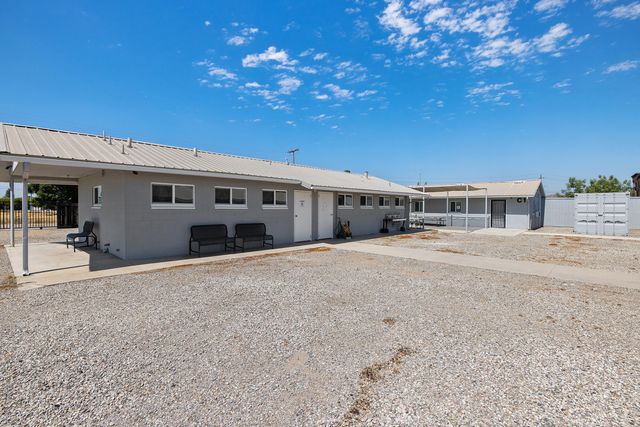 636 W Kern Street, Dinuba, CA 93618