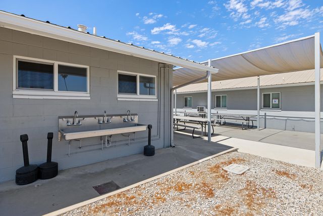 636 W Kern Street, Dinuba, CA 93618