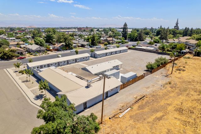 636 W Kern Street, Dinuba, CA 93618
