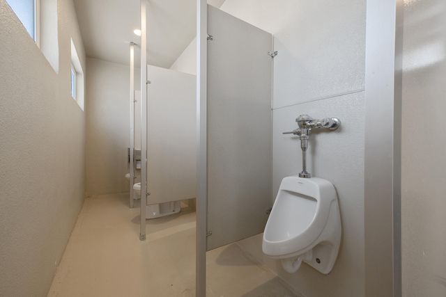 636 W Kern Street, Dinuba, CA 93618