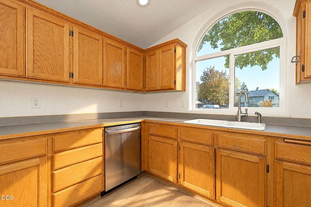 1265 Marcus Way, Grants Pass, OR 97527