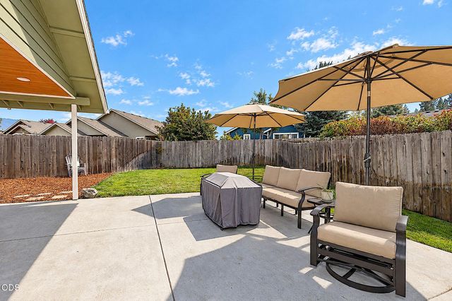 1265 Marcus Way, Grants Pass, OR 97527