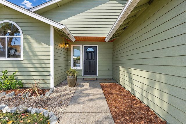 1265 Marcus Way, Grants Pass, OR 97527