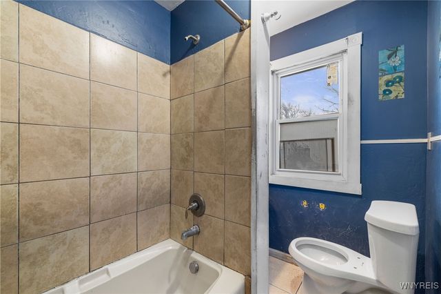 2439 Niagara Avenue, Niagara Falls, NY 14305