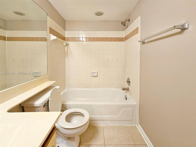 5654 Rock Island Road 227, Tamarac, FL 33319