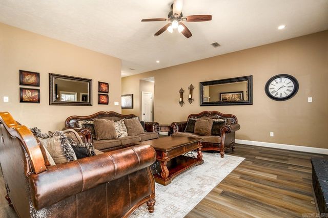 1105 Georgetown, Conway, AR 72034