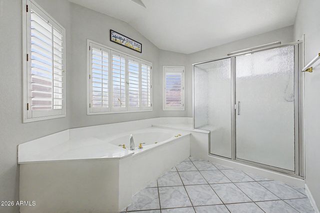 1201 E SEAHORSE Lane, Gilbert, AZ 85234