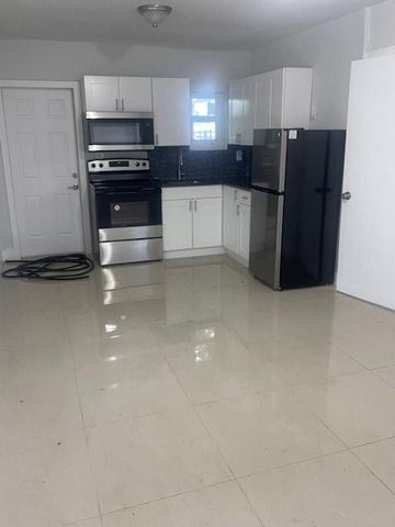 12322 NE 6th Avenue 2, North Miami, FL 33161