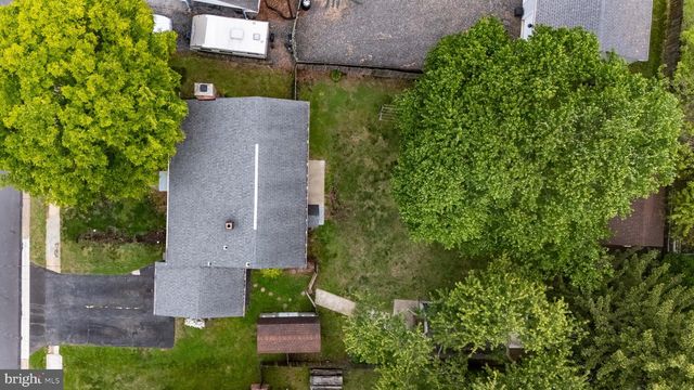 63 W STEPHEN DR, Newark, DE 19713