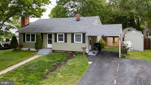 63 W STEPHEN DR, Newark, DE 19713