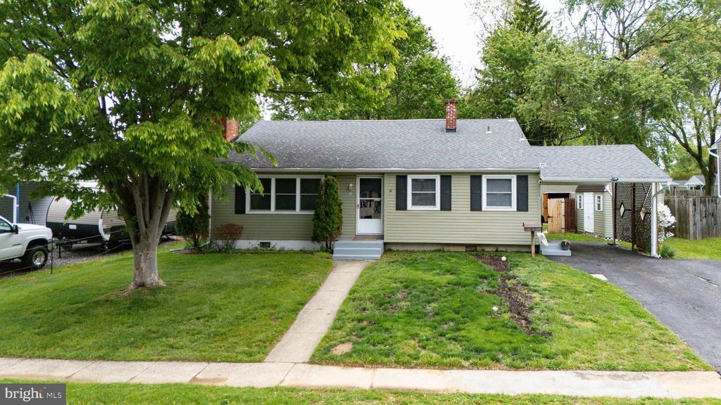 63 W STEPHEN DR, Newark, DE 19713