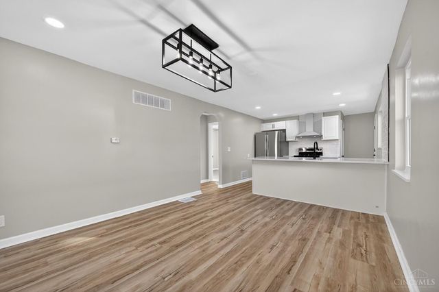 4023 Washington Avenue, Cheviot, OH 45211