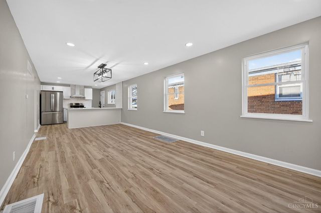 4023 Washington Avenue, Cheviot, OH 45211