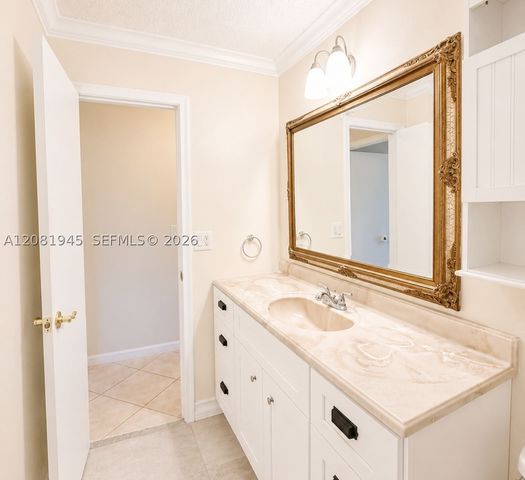 5156 Michael Dr, West Palm Beach, FL 33417