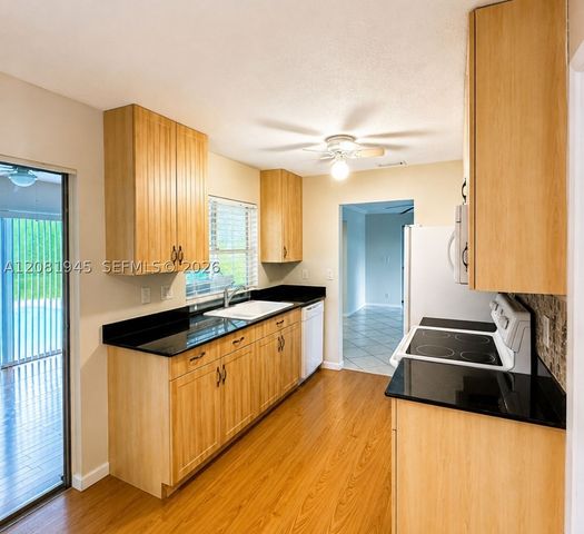 5156 Michael Dr, West Palm Beach, FL 33417