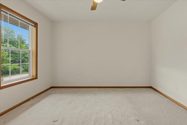 931 Sterling Street S, Maplewood, MN 55119