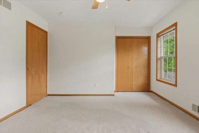 931 Sterling Street S, Maplewood, MN 55119