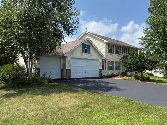 931 Sterling Street S, Maplewood, MN 55119