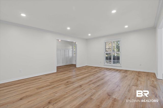 301 E Indian Creek Drive, Mobile, AL 36607