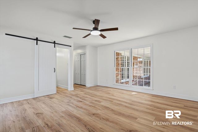 301 E Indian Creek Drive, Mobile, AL 36607