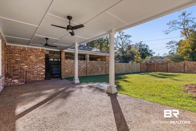 301 E Indian Creek Drive, Mobile, AL 36607