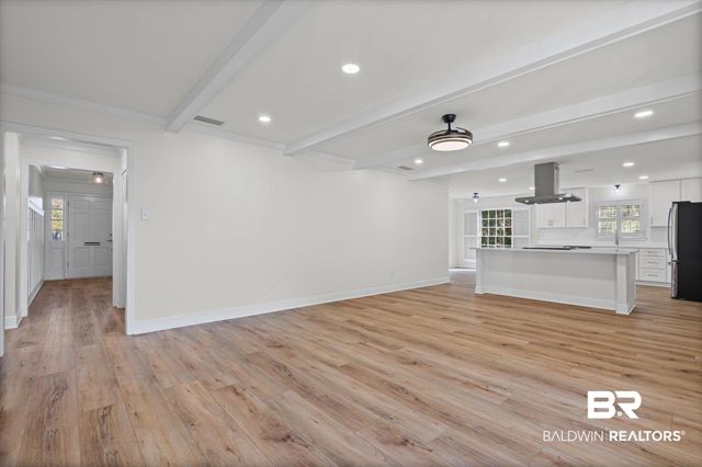 301 E Indian Creek Drive, Mobile, AL 36607