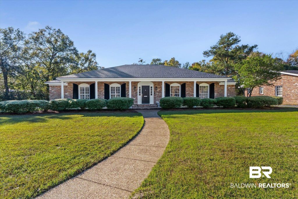 301 E Indian Creek Drive, Mobile, AL 36607