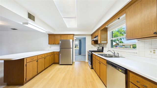 1601 LARK LANE, Brandon, FL 33510