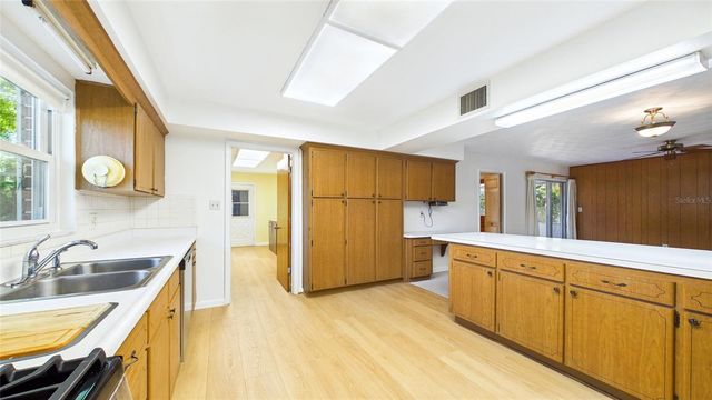 1601 LARK LANE, Brandon, FL 33510