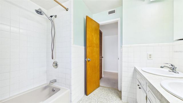 1601 LARK LANE, Brandon, FL 33510