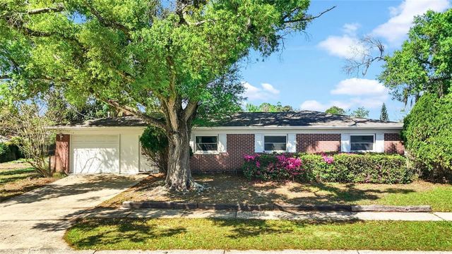 1601 LARK LANE, Brandon, FL 33510