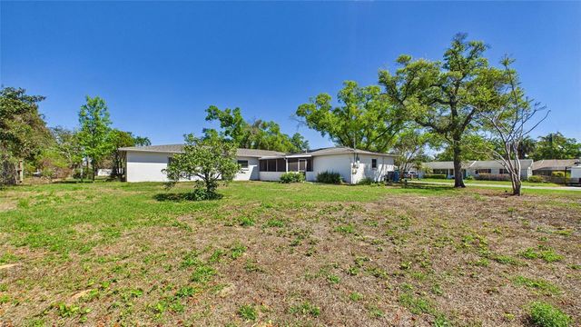 1601 LARK LANE, Brandon, FL 33510