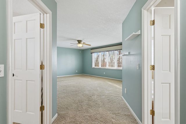 6340 Summit Circle, Chanhassen, MN 55317