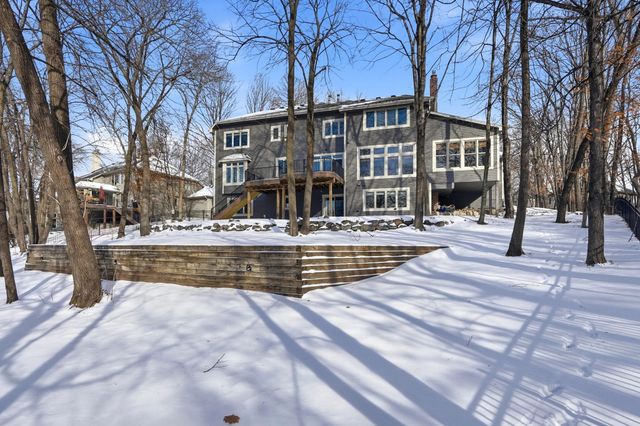 6340 Summit Circle, Chanhassen, MN 55317