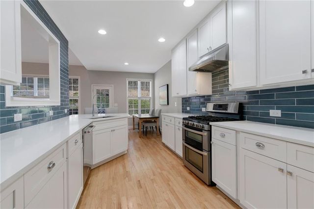 6365 Aarons Way, Flowery Branch, GA 30542