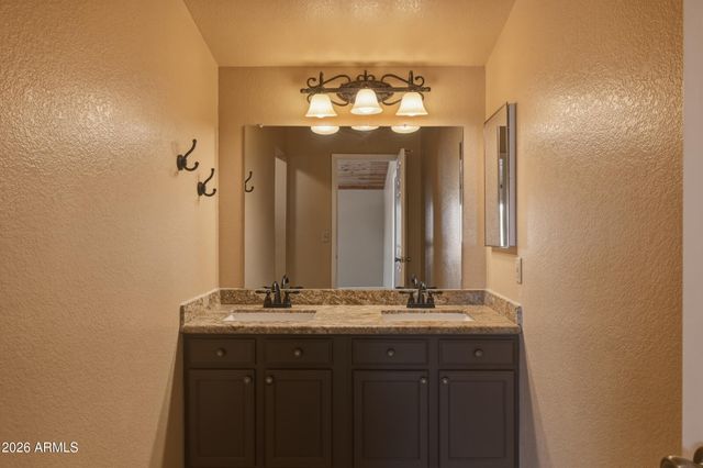 1276 LONE PINE DAM Road, Show Low, AZ 85901