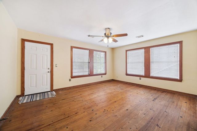 510 E Main Street, Humble, TX 77338