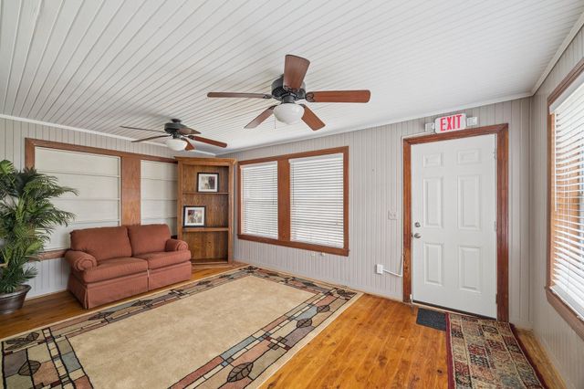 510 E Main Street, Humble, TX 77338