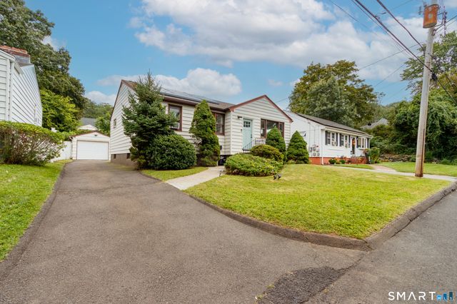 415 Painter Drive, West Haven, CT 06516