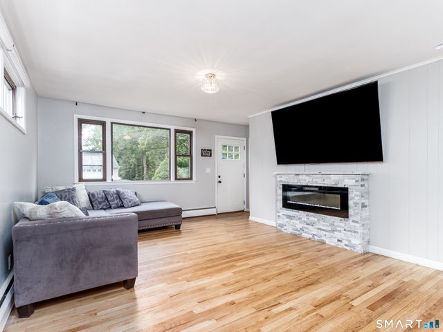 415 Painter Drive, West Haven, CT 06516