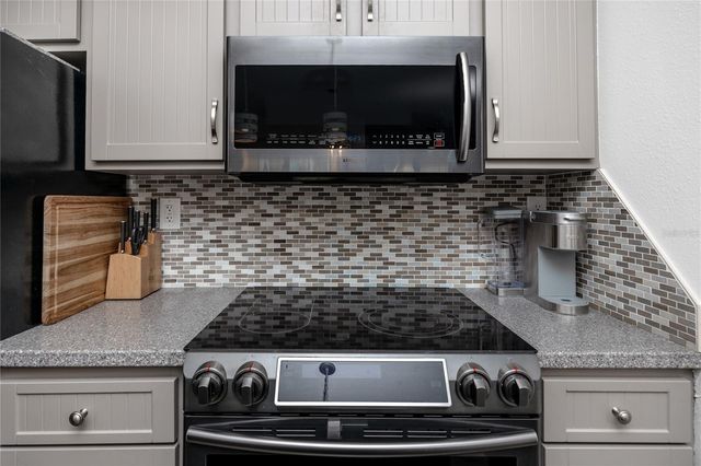 10764 70TH AVENUE 5104, Seminole, FL 33772