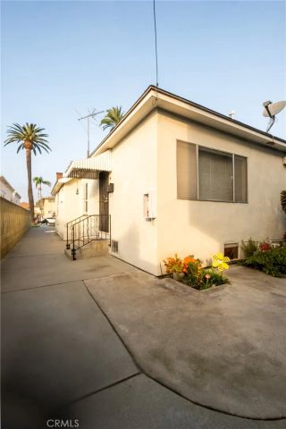 7136 Stafford Avenue, Huntington Park, CA 90255