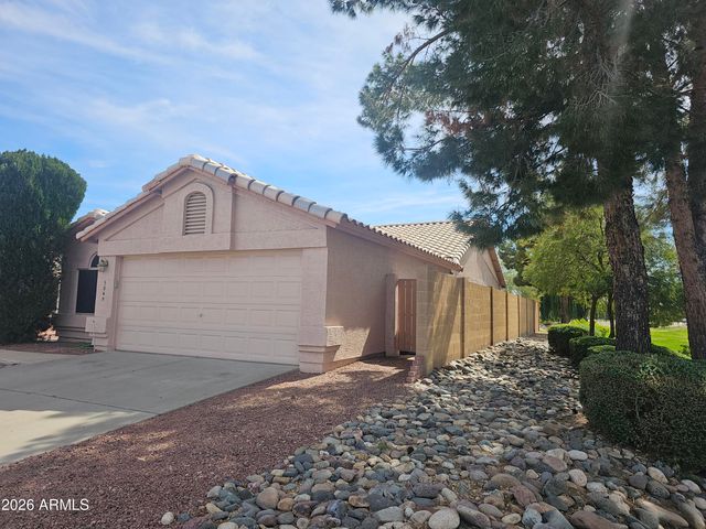 5045 W TOPEKA Drive, Glendale, AZ 85308